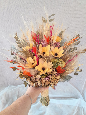 Buquê de Noiva Mocha Buquês Flores e Plumas